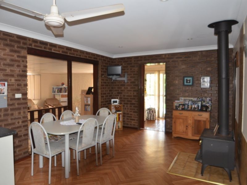 52 Third Street, Harvey WA 6220