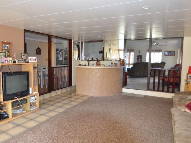 52 Third Street, Harvey WA 6220