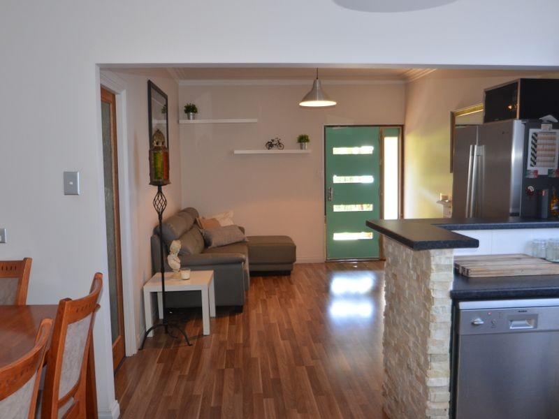 4 Merriedale Crescent, Harvey WA 6220