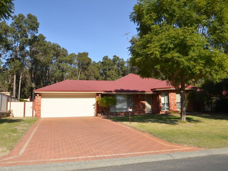 14 Butcherbird Road, Harvey WA 6220