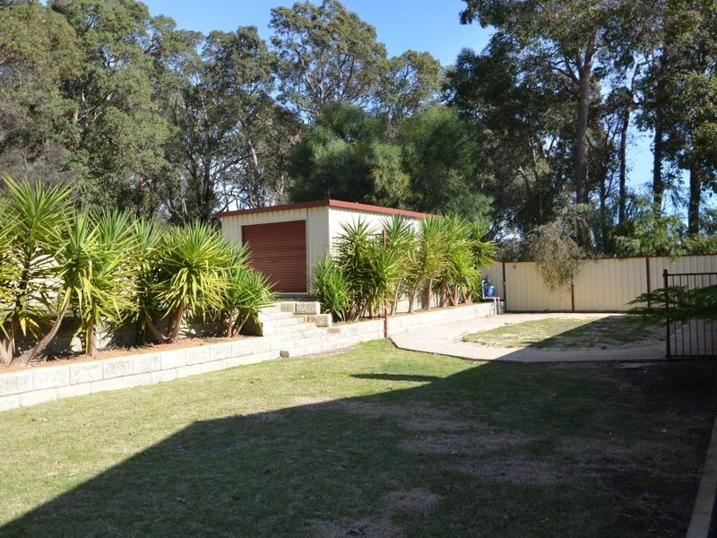 14 Butcherbird Road, Harvey WA 6220