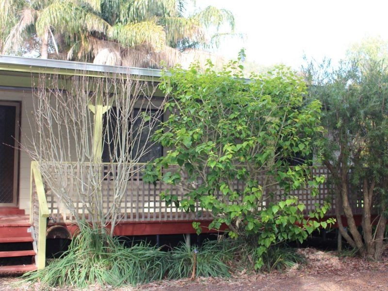 137 Hackett Street, Cookernup WA 6220