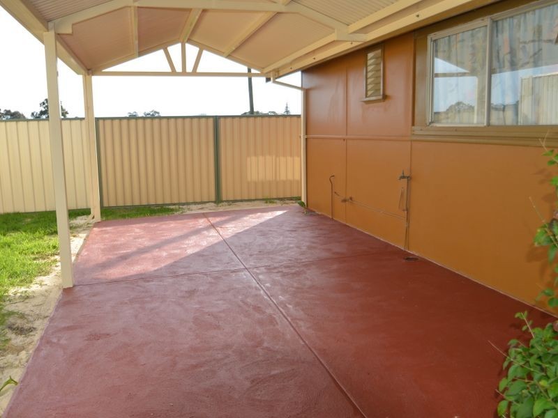 33 Peet Street, Harvey WA 6220