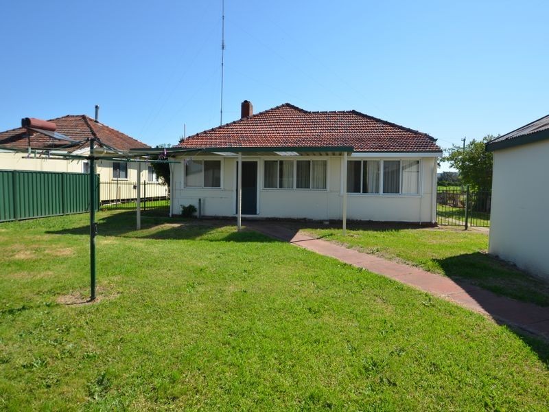 15 Roy Street, Harvey WA 6220