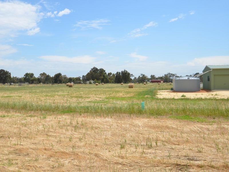 42 Mirasole Road, Cookernup WA 6220