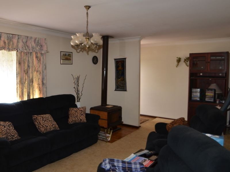 2 Cooks Way, Beela WA 6224