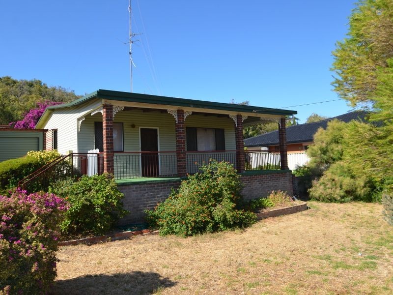 13 Pioneer Street, Binningup WA 6233