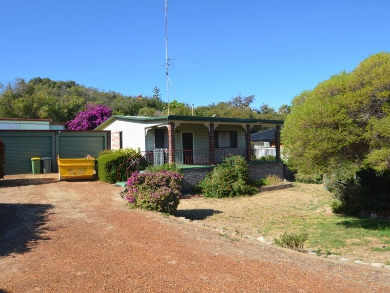 13 Pioneer Street, Binningup WA 6233