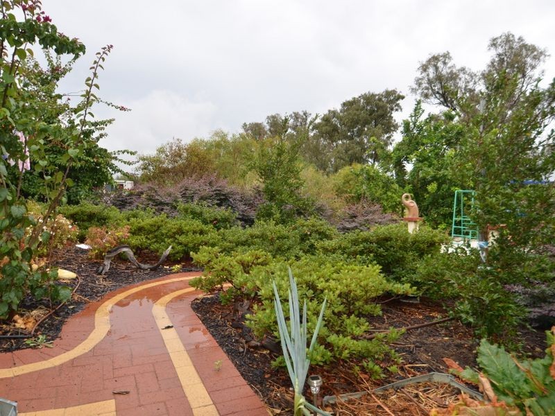 244 Tenth Street, Harvey WA 6220