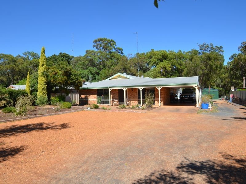 10 Roesner Road, Harvey WA 6220