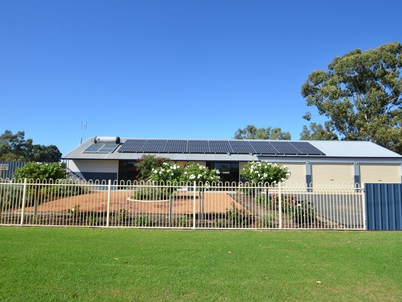 1 Vernon Street, Cookernup WA 6220