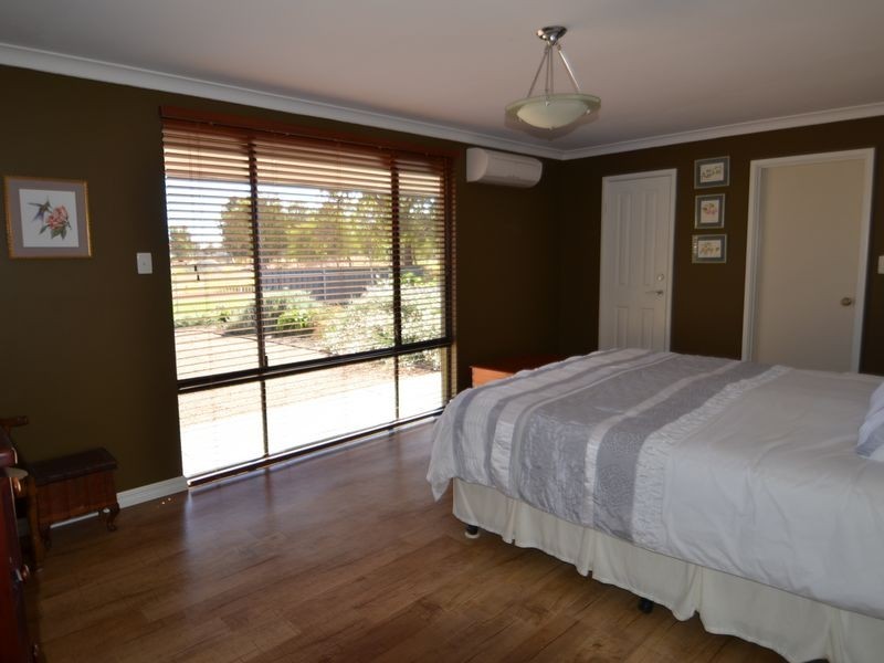 1 Vernon Street, Cookernup WA 6220