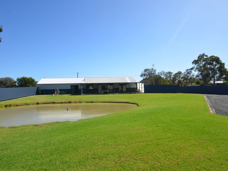 1 Vernon Street, Cookernup WA 6220