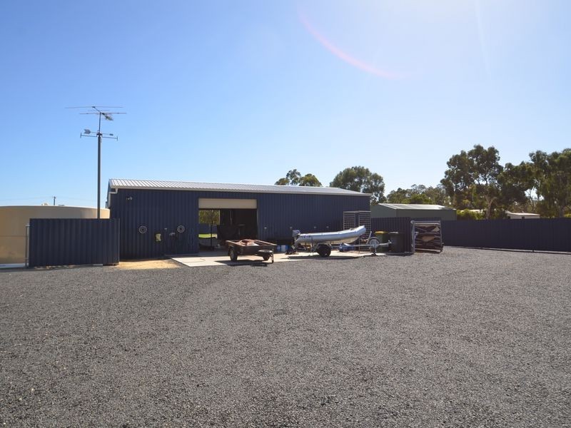 1 Vernon Street, Cookernup WA 6220