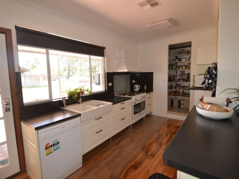 180 Tenth Street, Harvey WA 6220