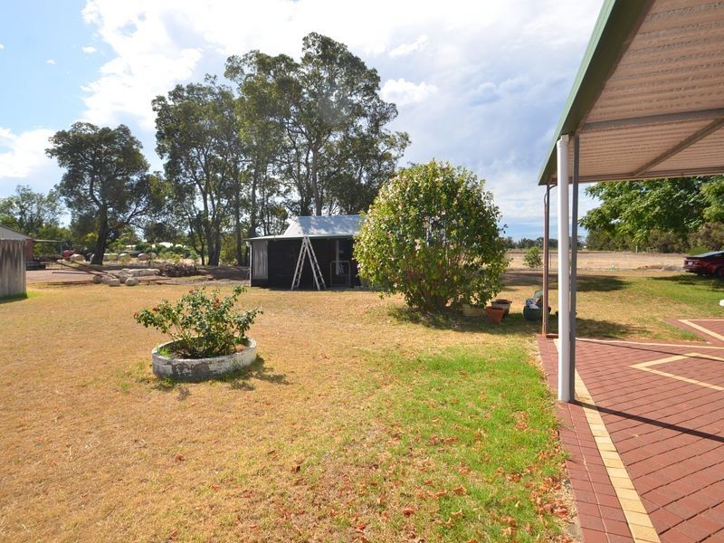 180 Tenth Street, Harvey WA 6220