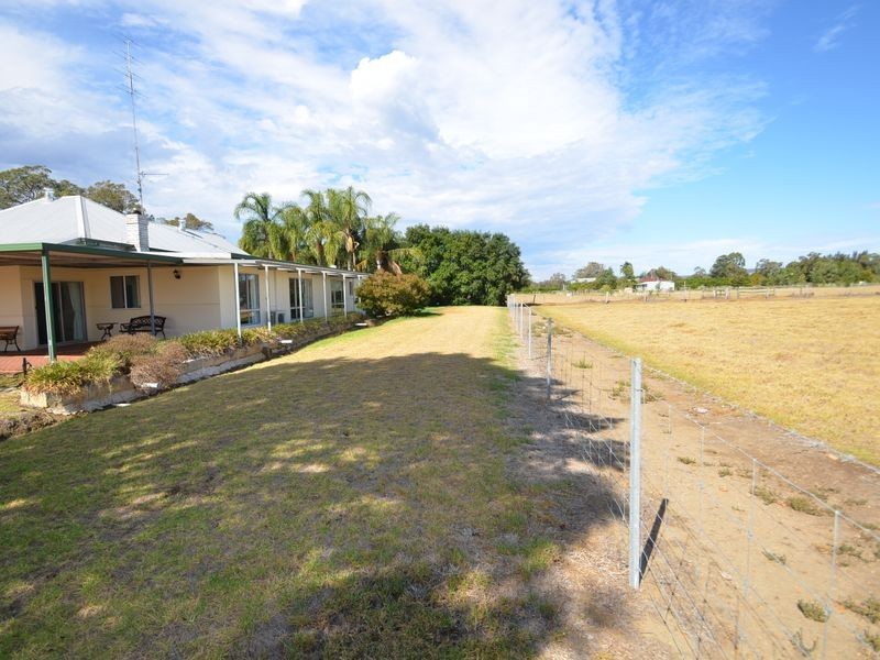 180 Tenth Street, Harvey WA 6220