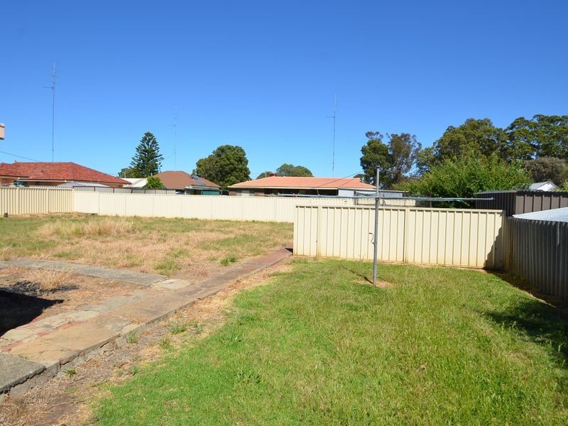 39 Hayward Street, Harvey WA 6220