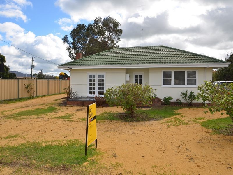 34 Peet Street, Harvey WA 6220