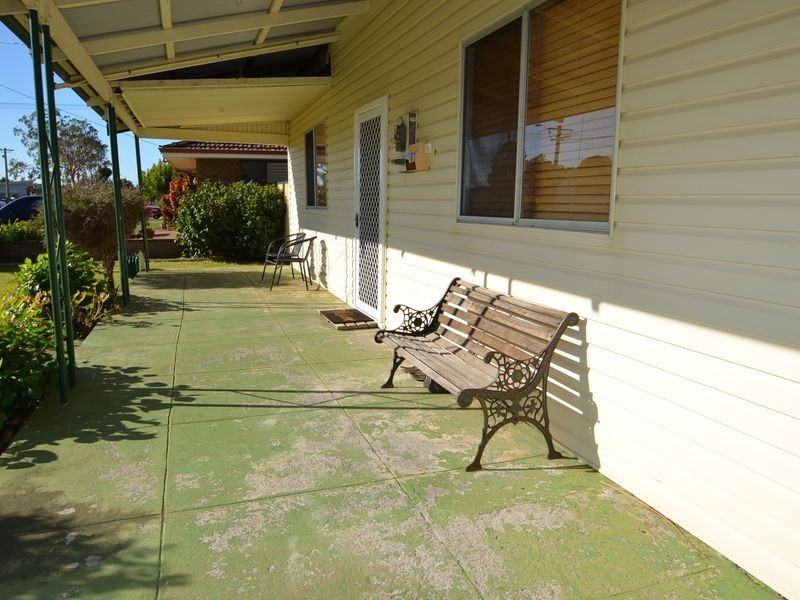 58 Young Street, Harvey WA 6220