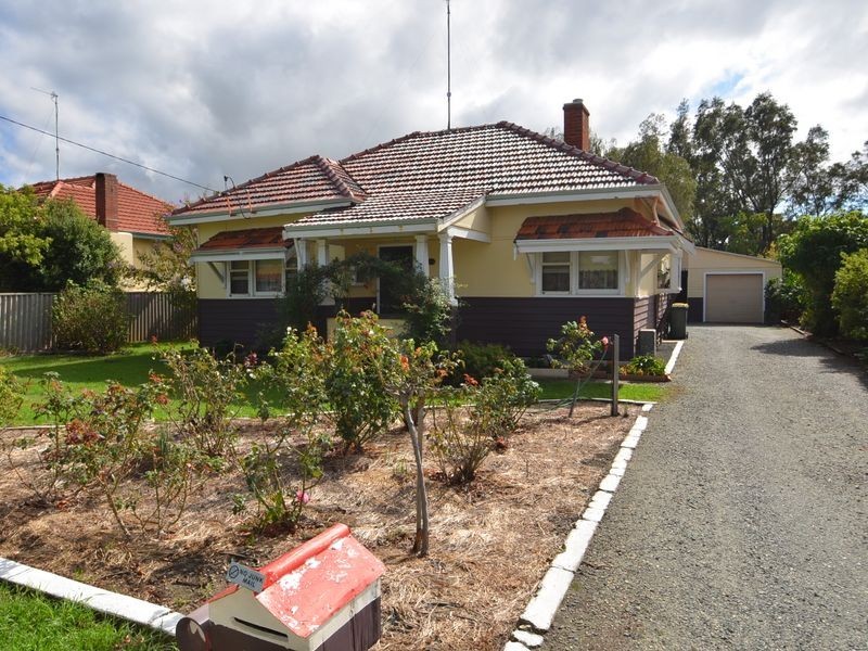18 Buckby Road, Harvey WA 6220