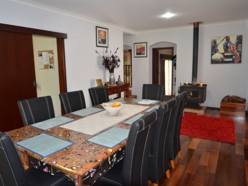 37 Hinge Road, Harvey WA 6220