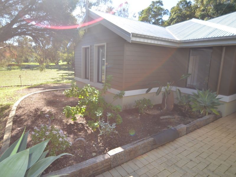 41 Gladstone Street, Cookernup WA 6220