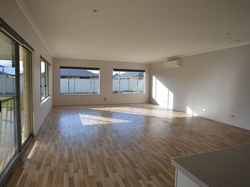 102 Herbert Road, Harvey WA 6220