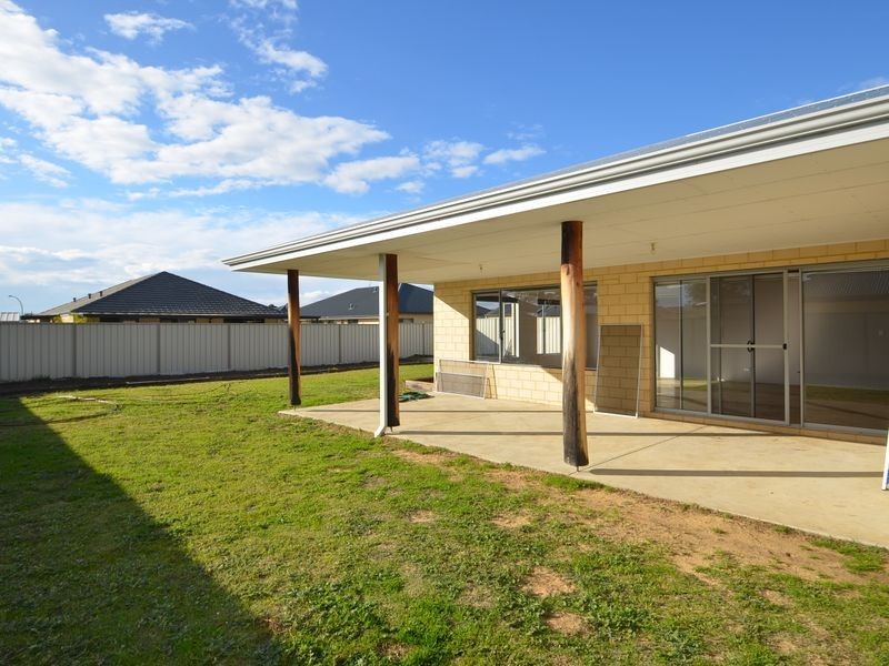 102 Herbert Road, Harvey WA 6220