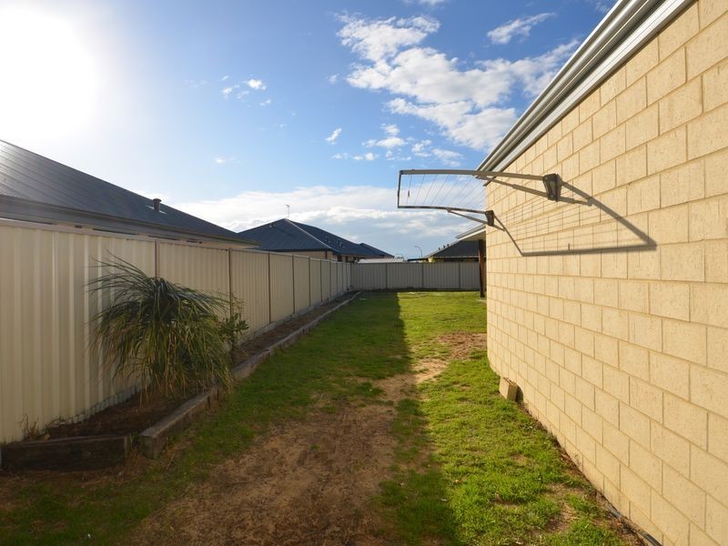 102 Herbert Road, Harvey WA 6220