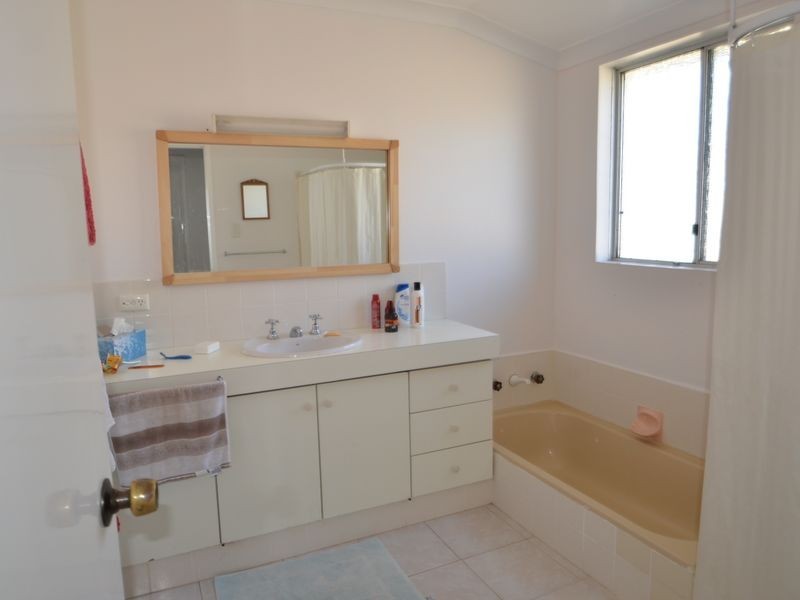 5 Gerschow Avenue, Harvey WA 6220