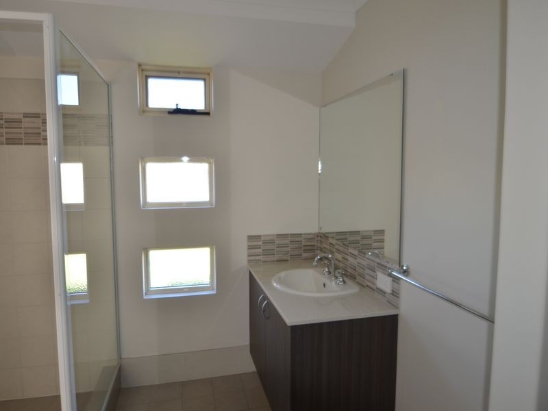 11 Raneri Avenue, Harvey WA 6220