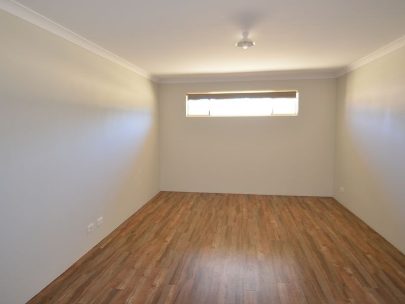 11 Raneri Avenue, Harvey WA 6220