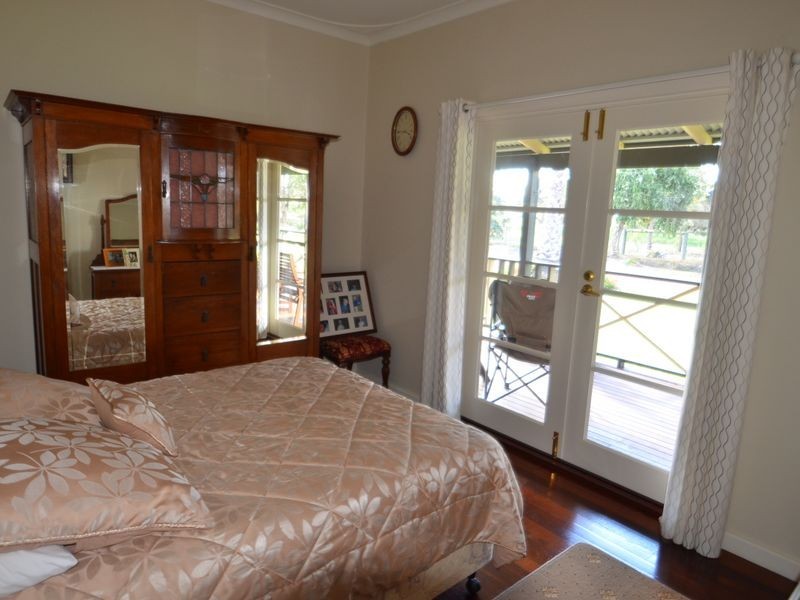 5 Spencer Street, Cookernup WA 6220