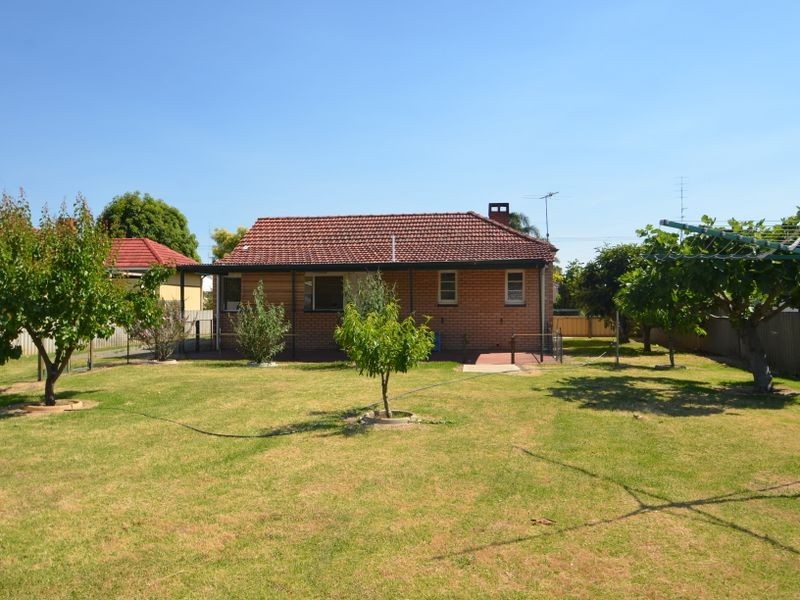 17 Peet Street, Harvey WA 6220