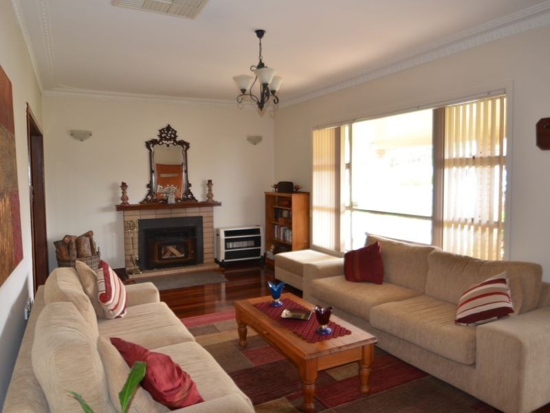 19 Merriedale Crescent, Harvey WA 6220