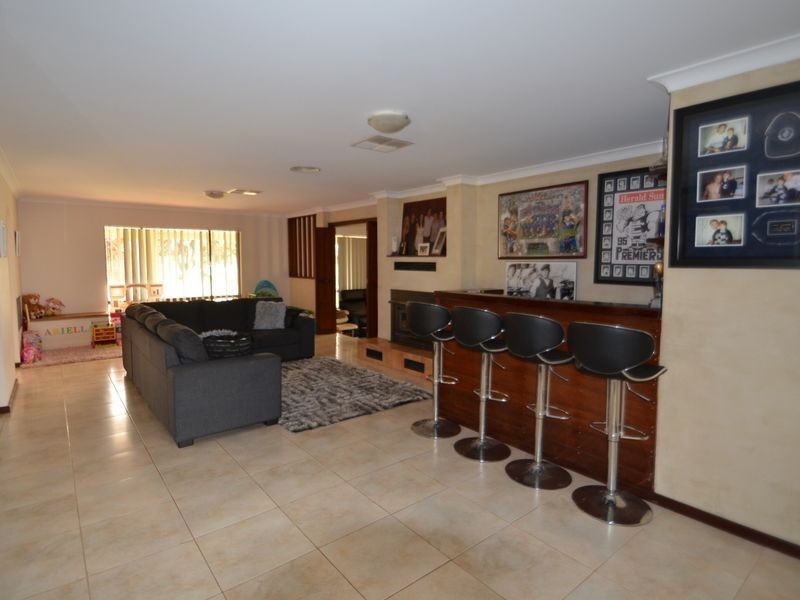 7 Hinge Road, Harvey WA 6220