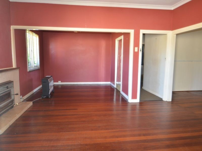 4 Roy Street, Harvey WA 6220