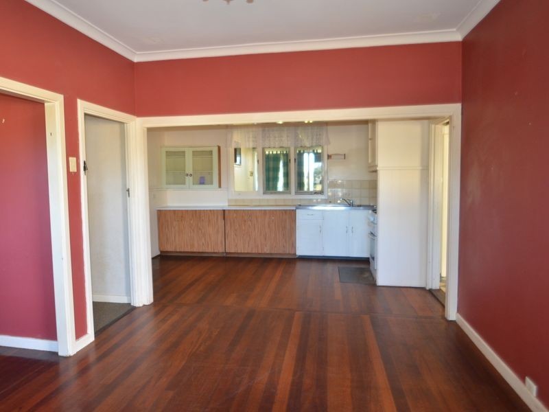 4 Roy Street, Harvey WA 6220