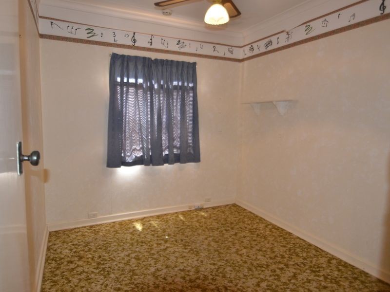 4 Roy Street, Harvey WA 6220