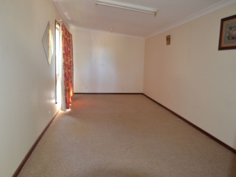 4 Roy Street, Harvey WA 6220