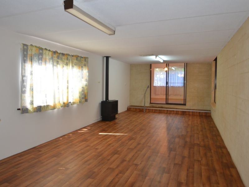7 Young Street, Harvey WA 6220