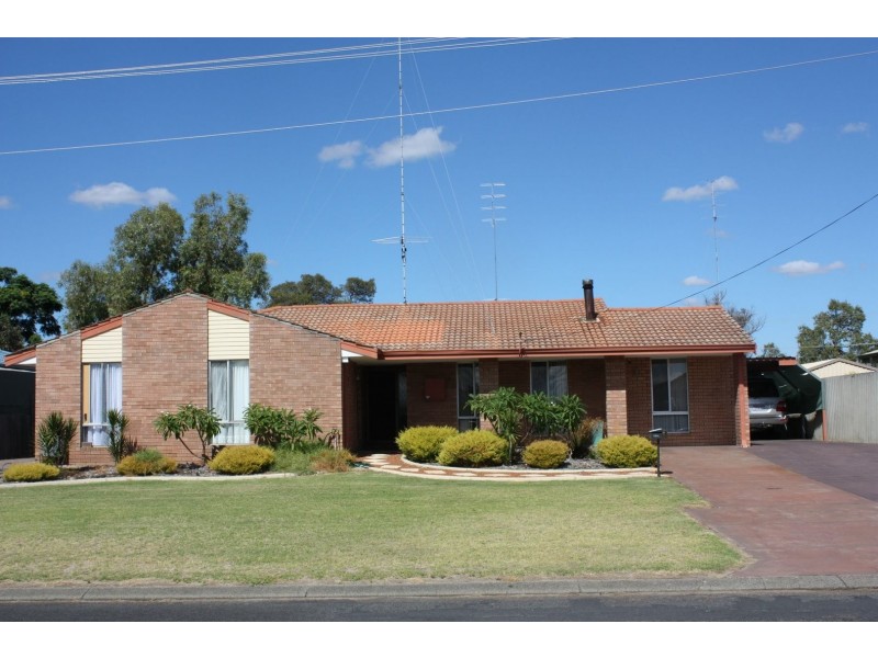 9 Lyons Way, Harvey WA 6220