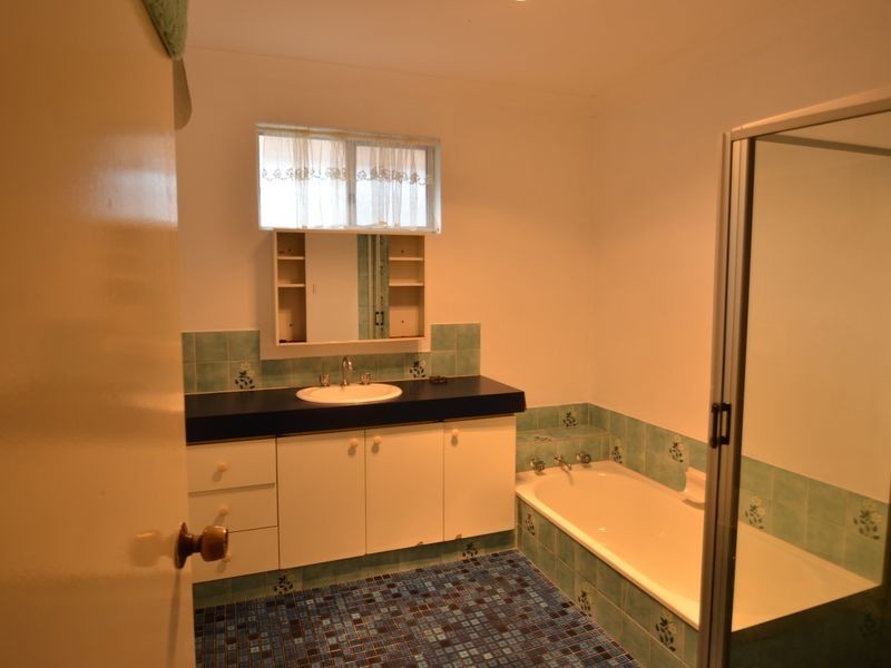 9 Lyons Way, Harvey WA 6220