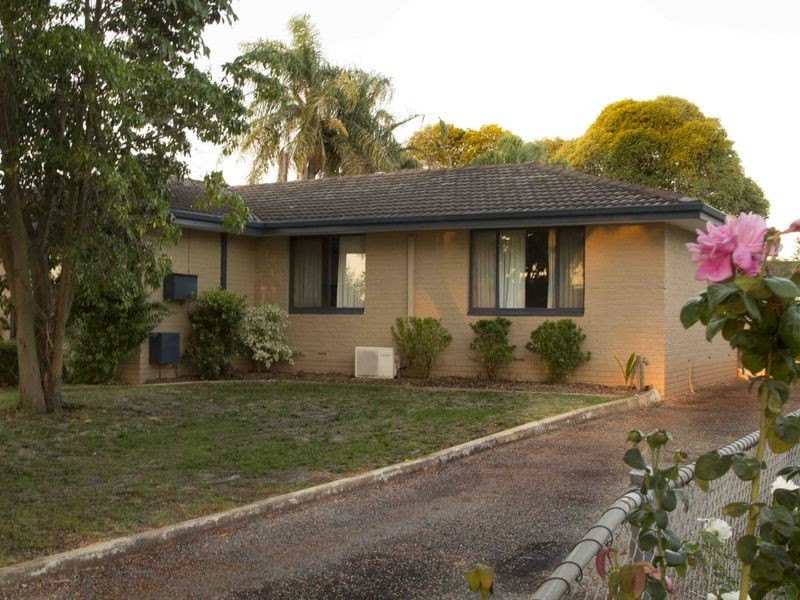 42 Harper Street, Harvey WA 6220