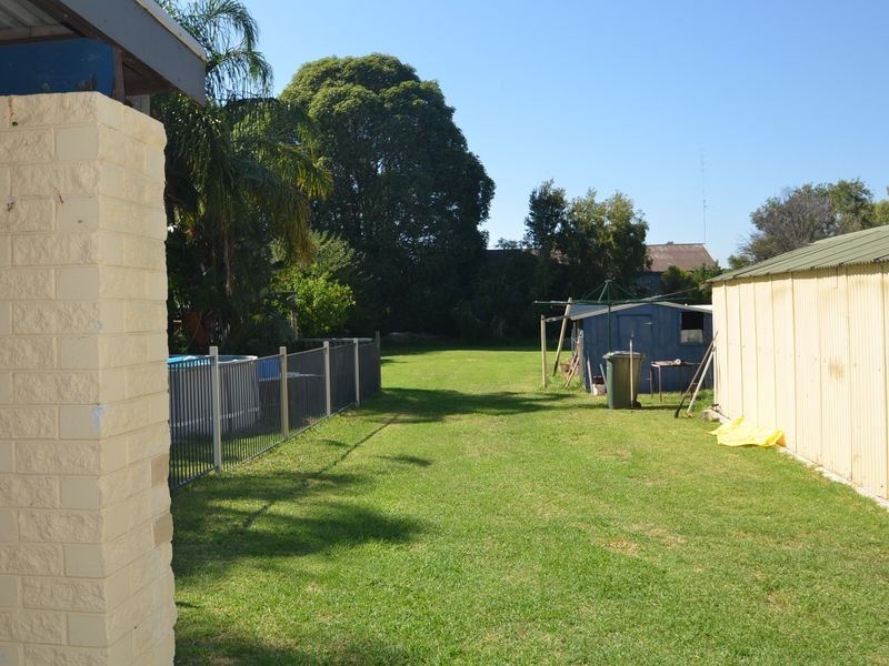 42 Harper Street, Harvey WA 6220