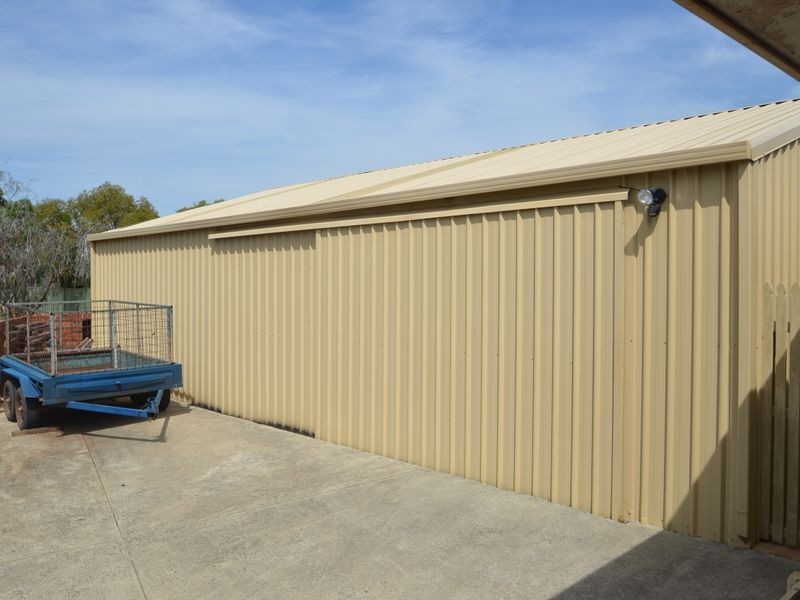 2 Funston Court, Harvey WA 6220