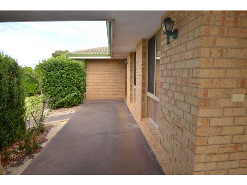 36 Minella Road, Harvey WA 6220