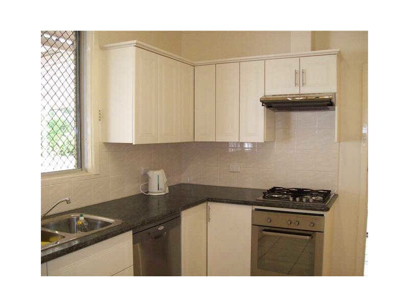 5 Regan Street, Coolbellup WA 6163