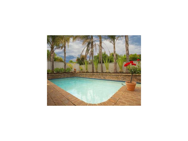 10 Stanbury Place, Kardinya WA 6163